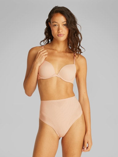 Sculpted Firm Mesh Thong  QF8165 7NS Cedar